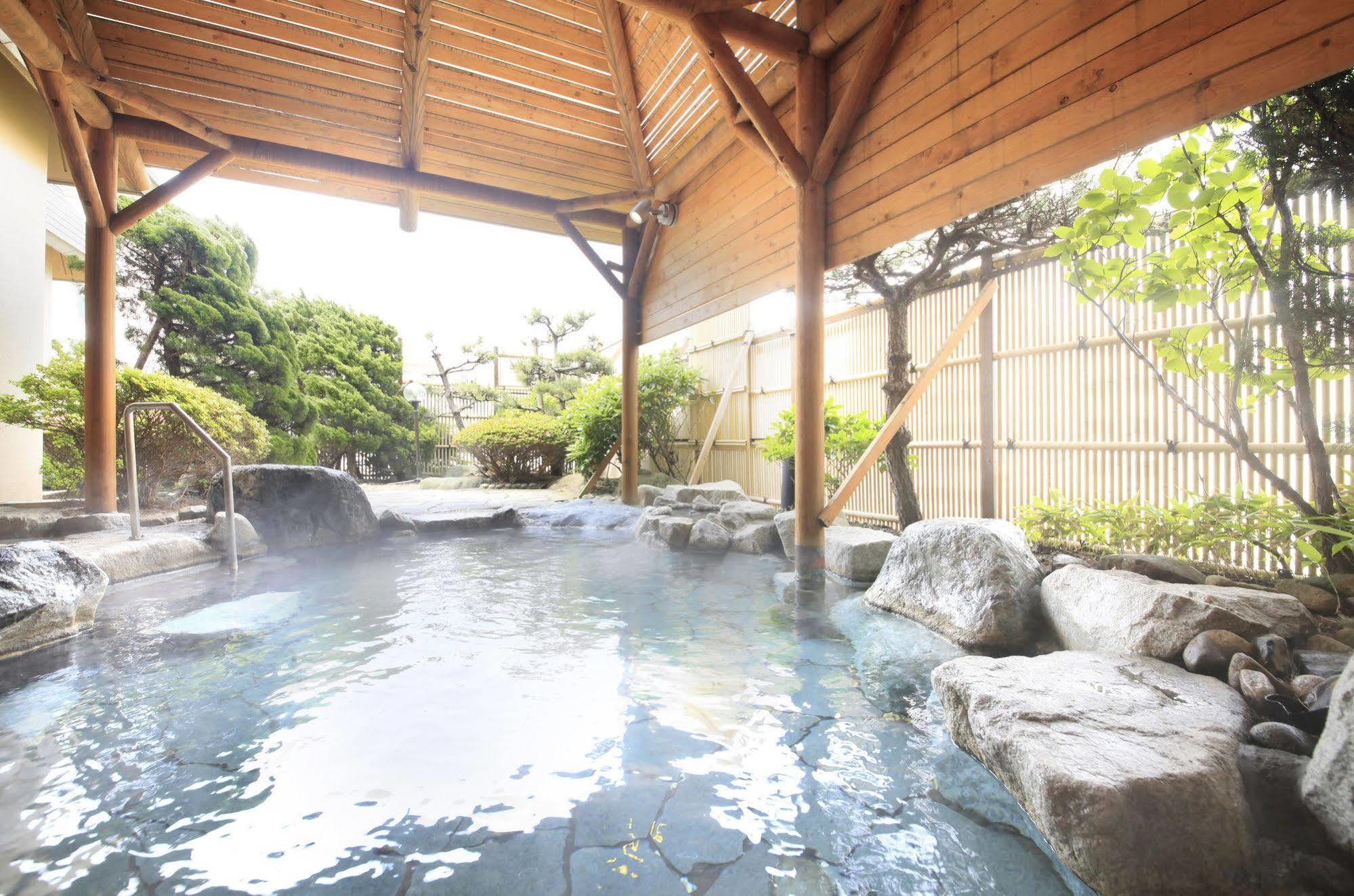 函館 湯の川 平成館しおさい亭 4*